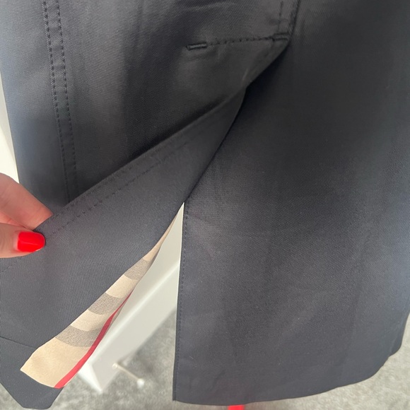 Burberry Black Double-Breasted Trench Coat - Picture 10 of 16